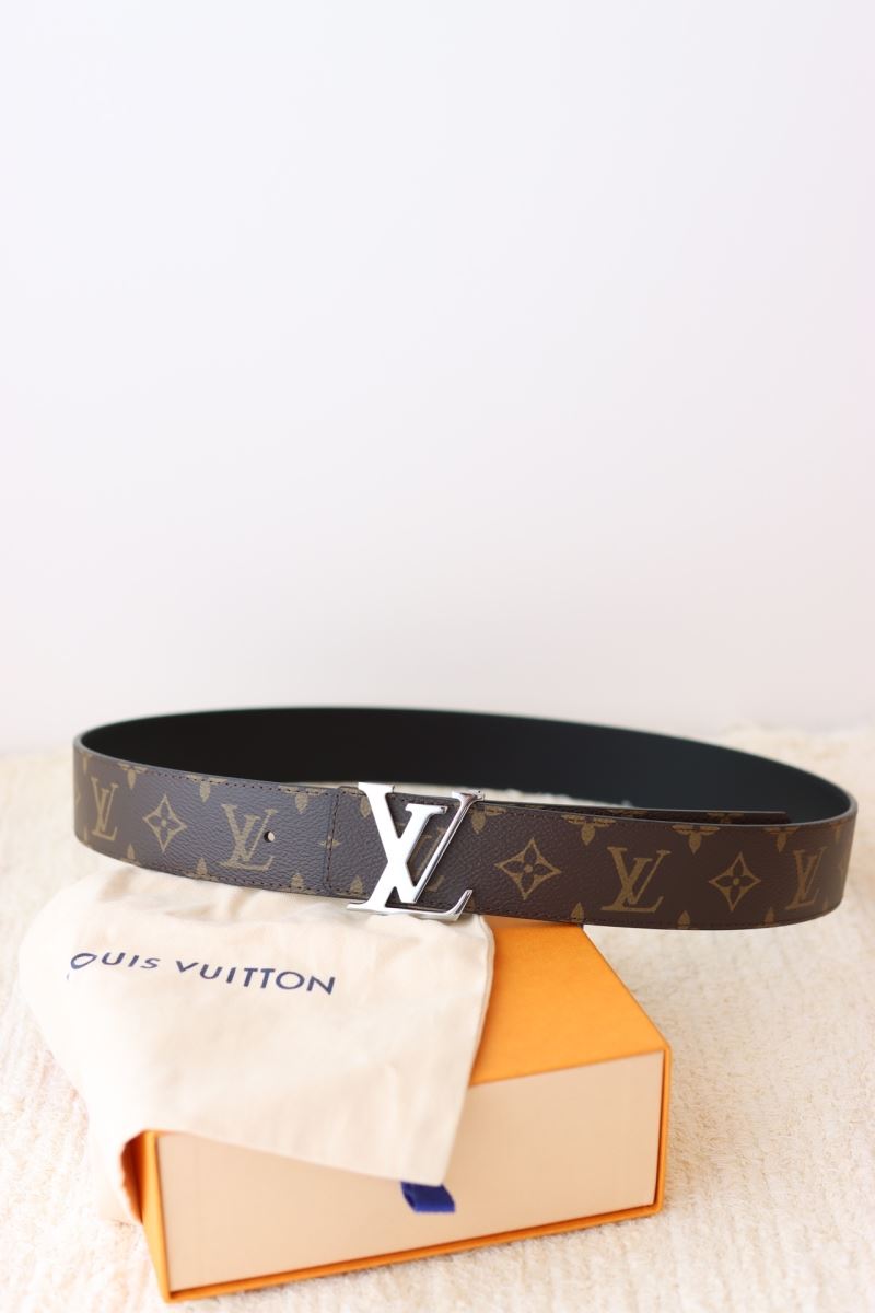 l0vis Vvtt0n belts